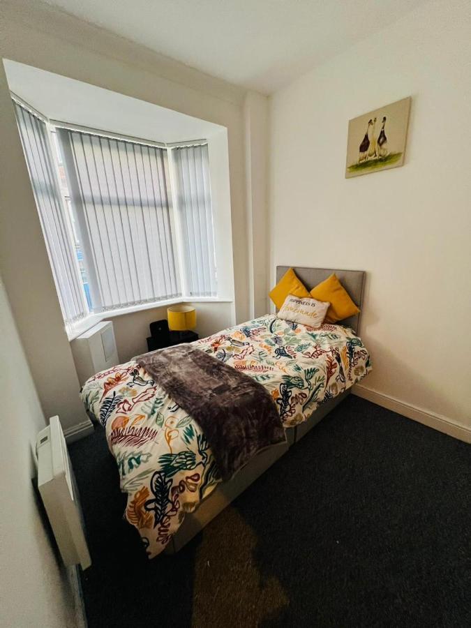 Luxury Double & Single Rooms With En-Suite Private Bathroom In City Centre Stoke On Trent Buitenkant foto