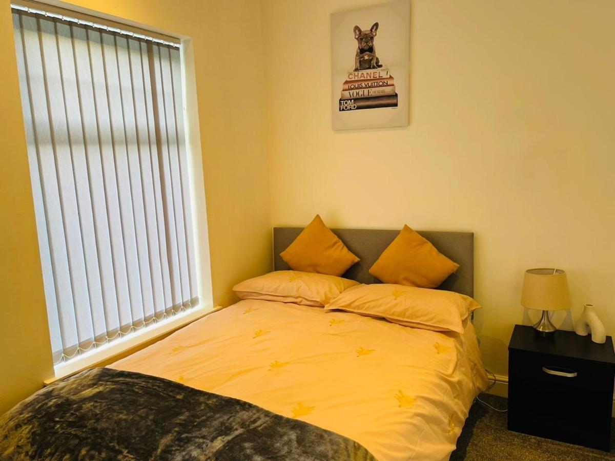 Luxury Double & Single Rooms With En-Suite Private Bathroom In City Centre Stoke On Trent Buitenkant foto