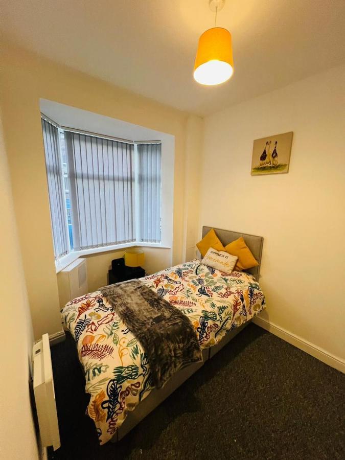 Luxury Double & Single Rooms With En-Suite Private Bathroom In City Centre Stoke On Trent Buitenkant foto