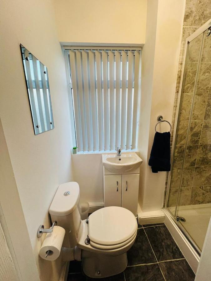 Luxury Double & Single Rooms With En-Suite Private Bathroom In City Centre Stoke On Trent Buitenkant foto