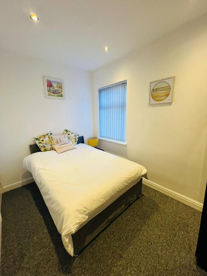 Luxury Double & Single Rooms With En-Suite Private Bathroom In City Centre Stoke On Trent Buitenkant foto