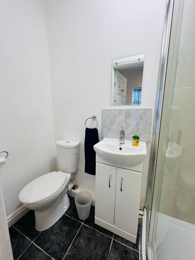 Luxury Double & Single Rooms With En-Suite Private Bathroom In City Centre Stoke On Trent Buitenkant foto