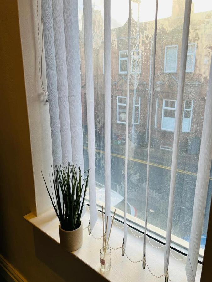 Luxury Double & Single Rooms With En-Suite Private Bathroom In City Centre Stoke On Trent Buitenkant foto