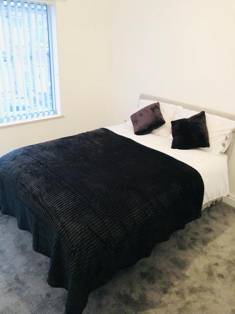 Luxury Double & Single Rooms With En-Suite Private Bathroom In City Centre Stoke On Trent Buitenkant foto